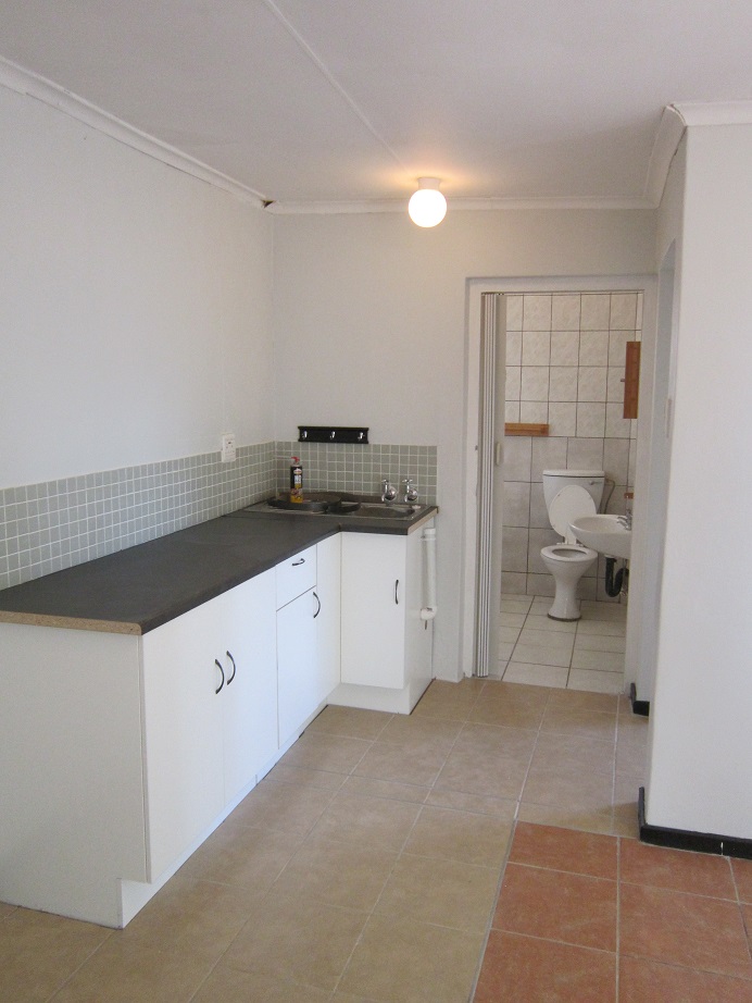 Bloemfontein Granny Flat For Rent With Private Garden